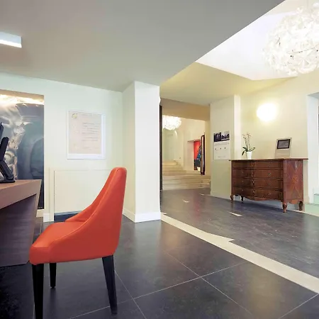 Mercure Centro Angioino 4* Naples