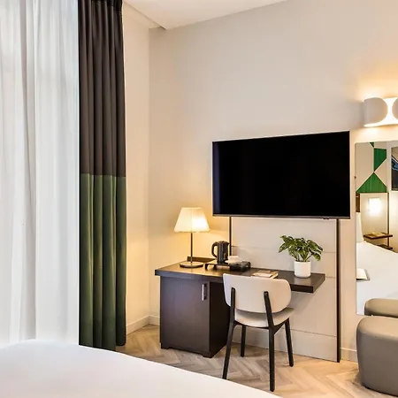 Mercure Centro Angioino 4* Naples