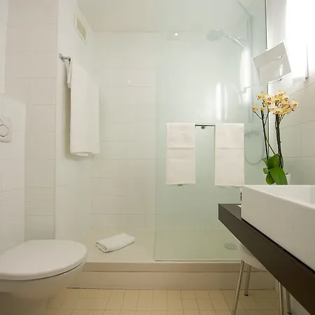 Mercure Centro Angioino 4*