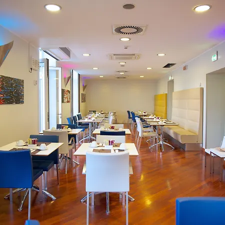 Mercure Centro Angioino 4* Naples