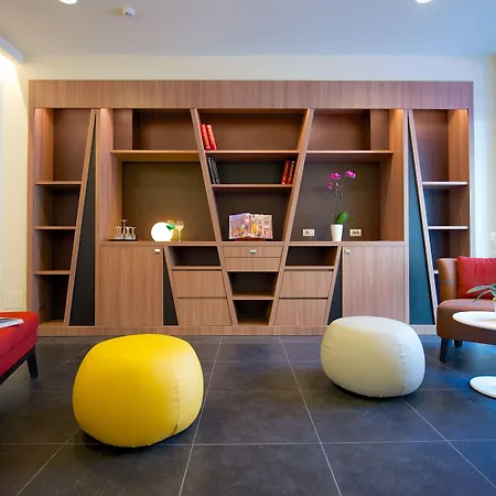 Hotel Mercure Centro Angioino