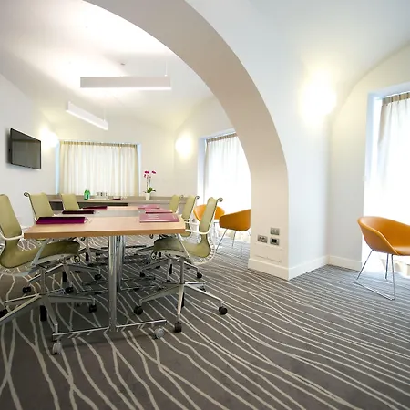 Hotel Mercure Centro Angioino