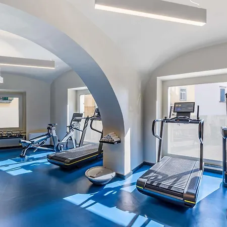 Mercure Centro Angioino Hotel 4*