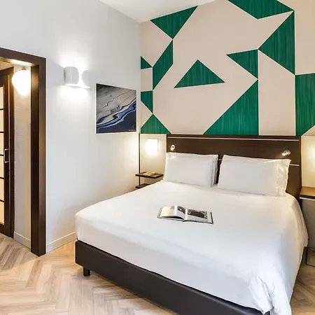 Mercure Centro Angioino 4* Neapel