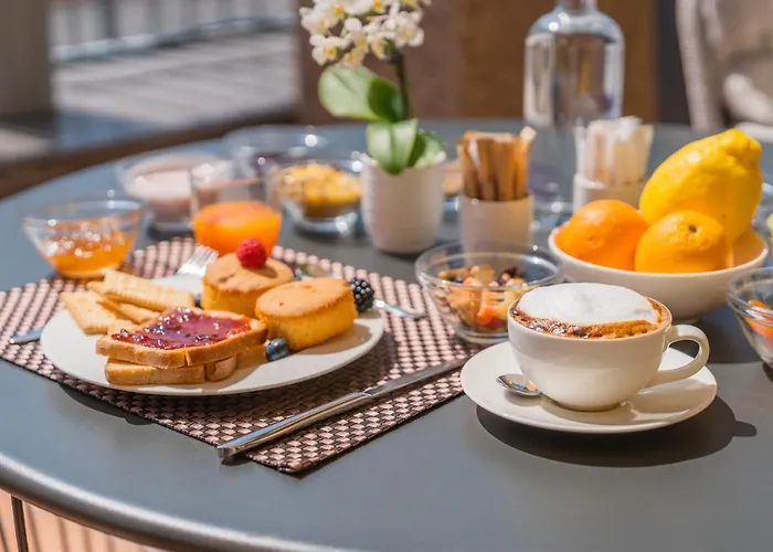 Hotel Mercure Centro Angioino