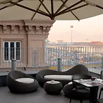 Hotel Mercure Centro Angioino 4*