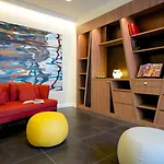Mercure Centro Angioino 4*