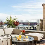 Mercure Centro Angioino 4*