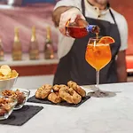 Hotel Mercure Centro Angioino 4*