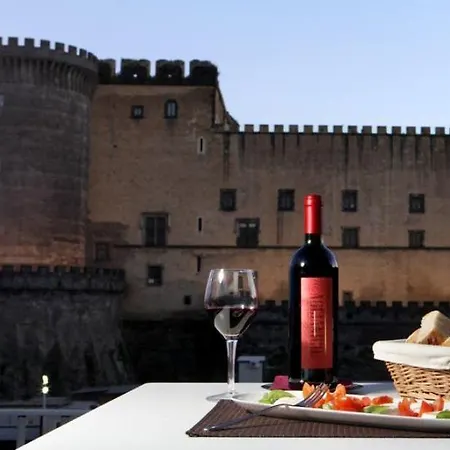 Mercure Centro Angioino Hotel