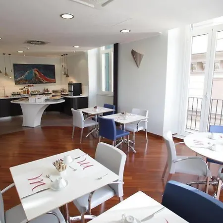 Mercure Centro Angioino Hotel 4*