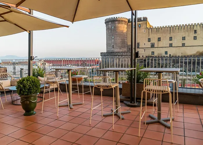 Mercure Centro Angioino Hotel