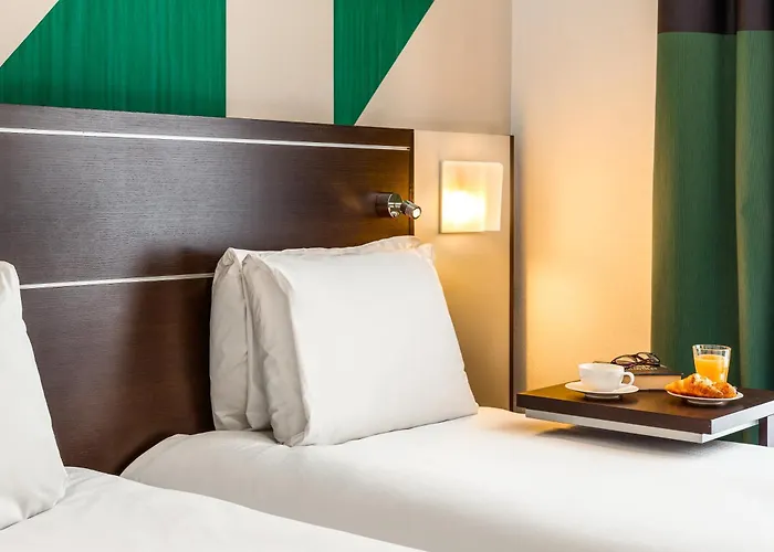 Mercure Centro Angioino 4*