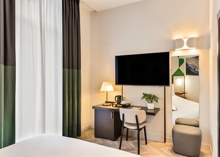 Mercure Centro Angioino 4* Napoli