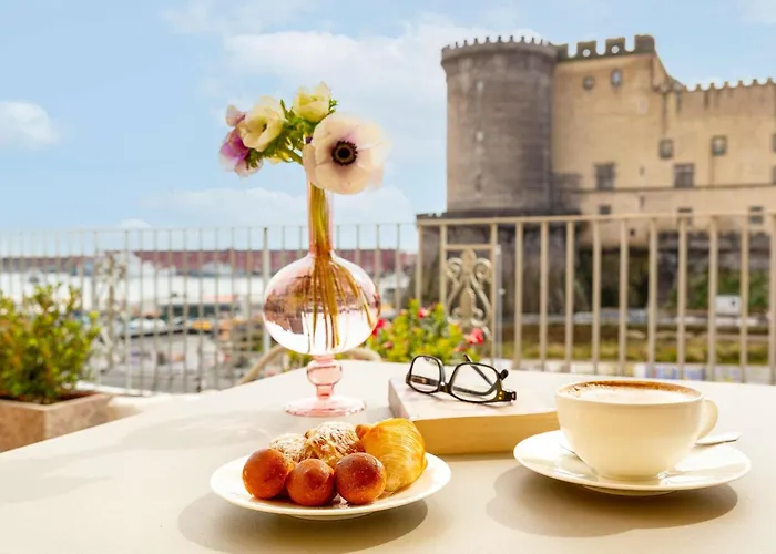 Mercure Centro Angioino 호텔