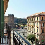 Hotel Mercure Centro Angioino 4*